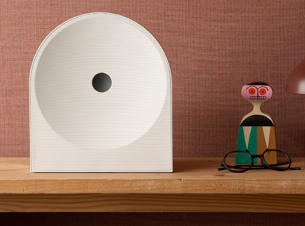 Samsung delivers powerful Music Studio speakers with a smart and beautiful home friendly design