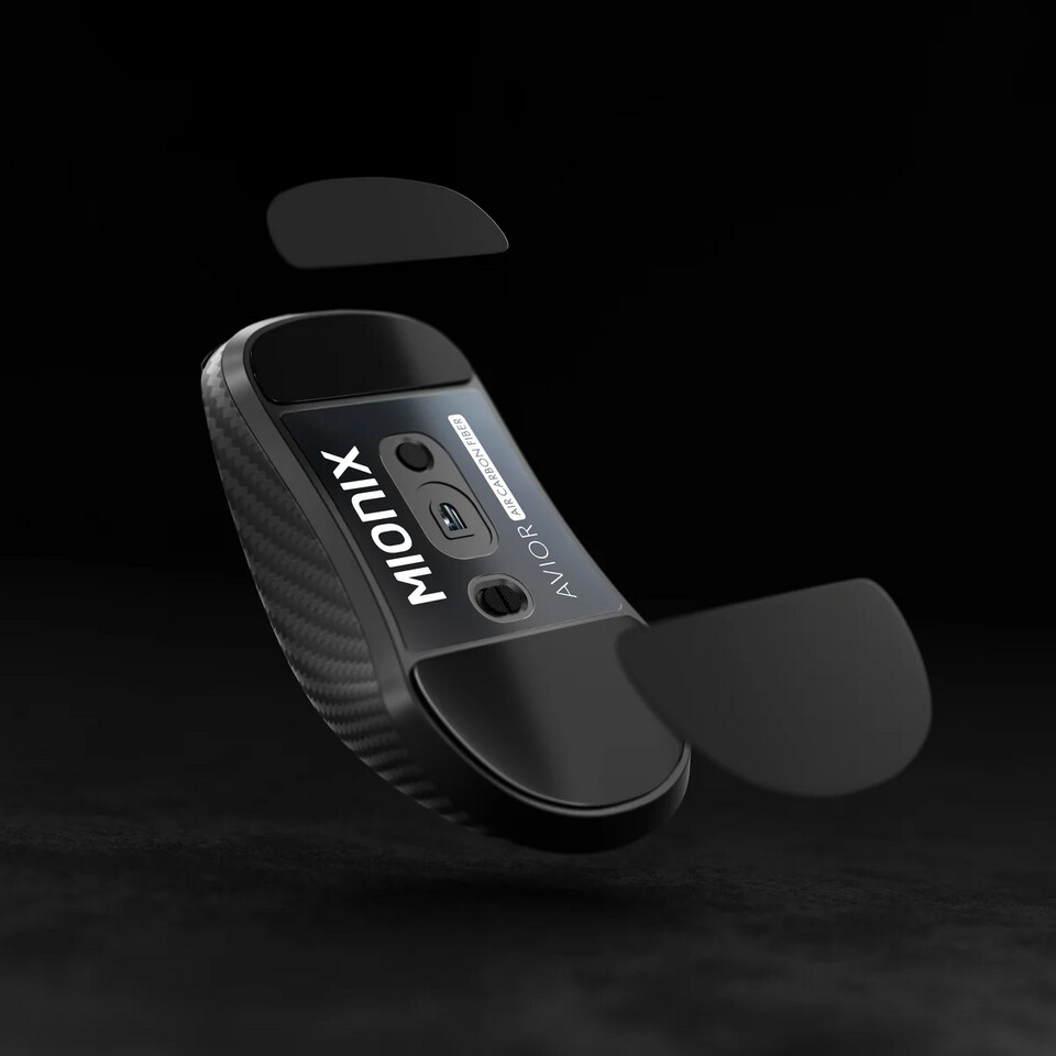 Mionix AVIOR AIR CARBON FIBER mouse (2)